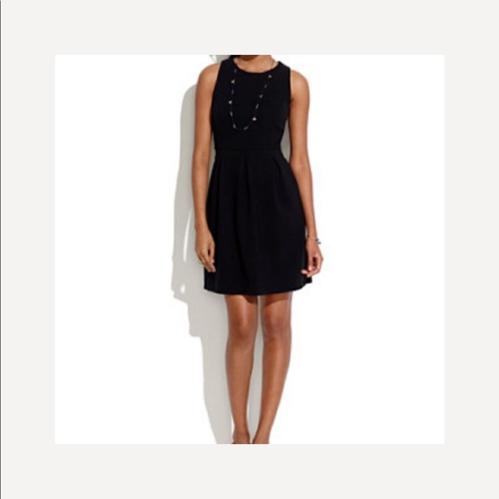 Madewell-“Gallerist” Black Cut Out Flare Dress